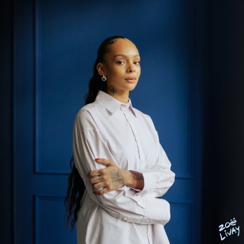 Zoe Livay — Sluit Me In Je Armen